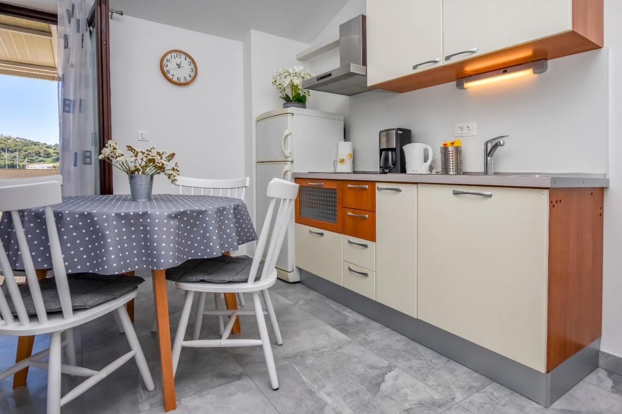 Apartments Sime Rogoznica  Extérieur photo