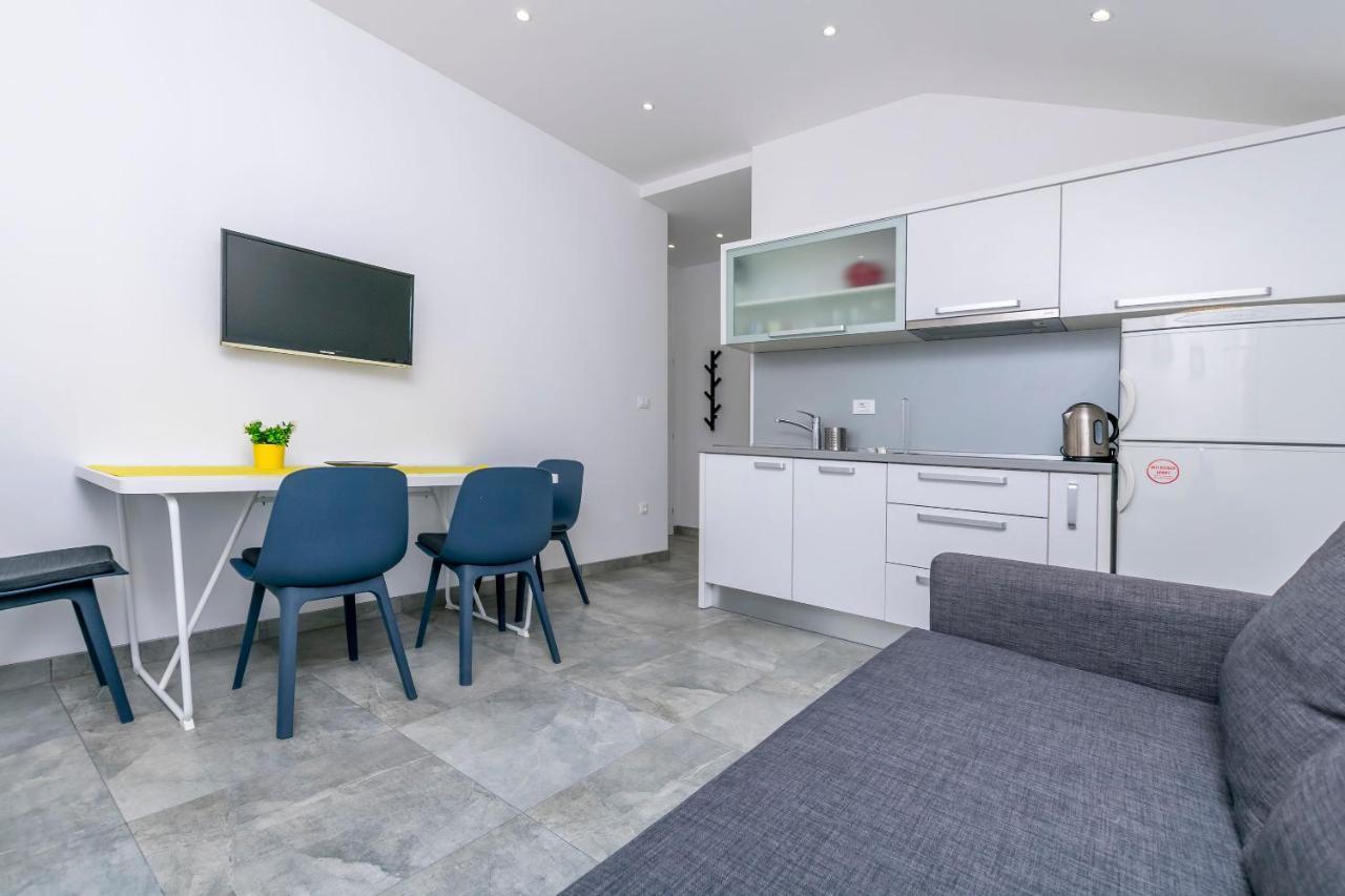 Apartments Sime Rogoznica  Extérieur photo